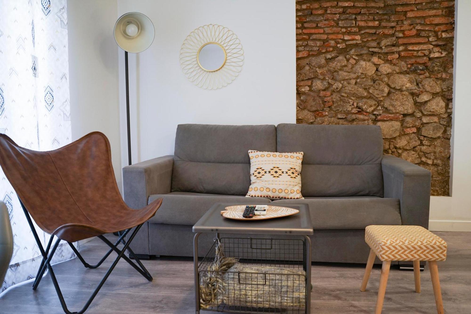 Apartamentos Suites Cariatide Plasencia Eksteriør bilde