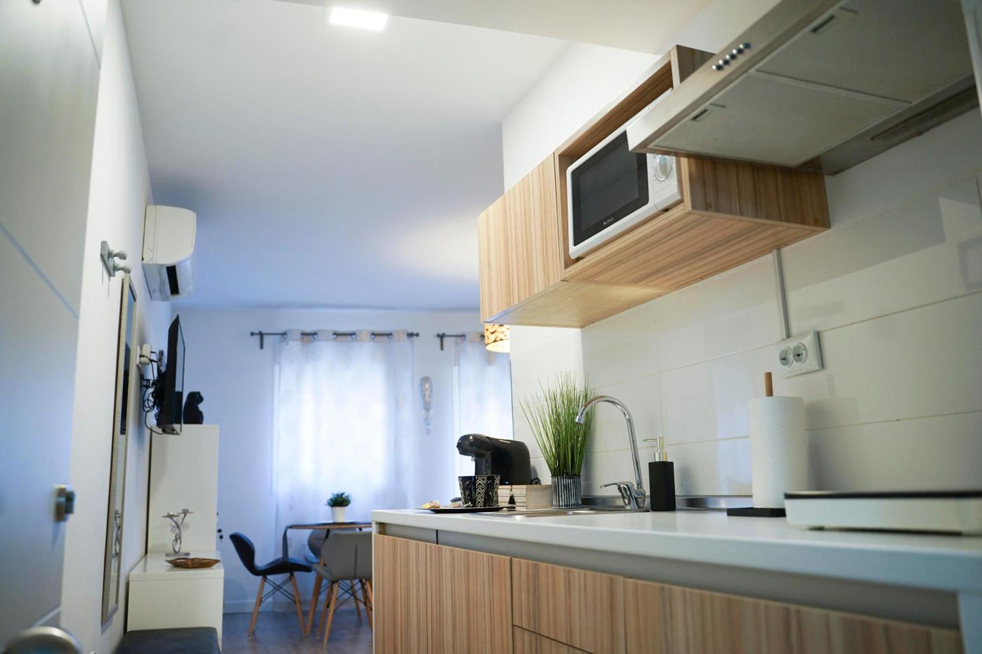 Apartamentos Suites Cariatide Plasencia Eksteriør bilde
