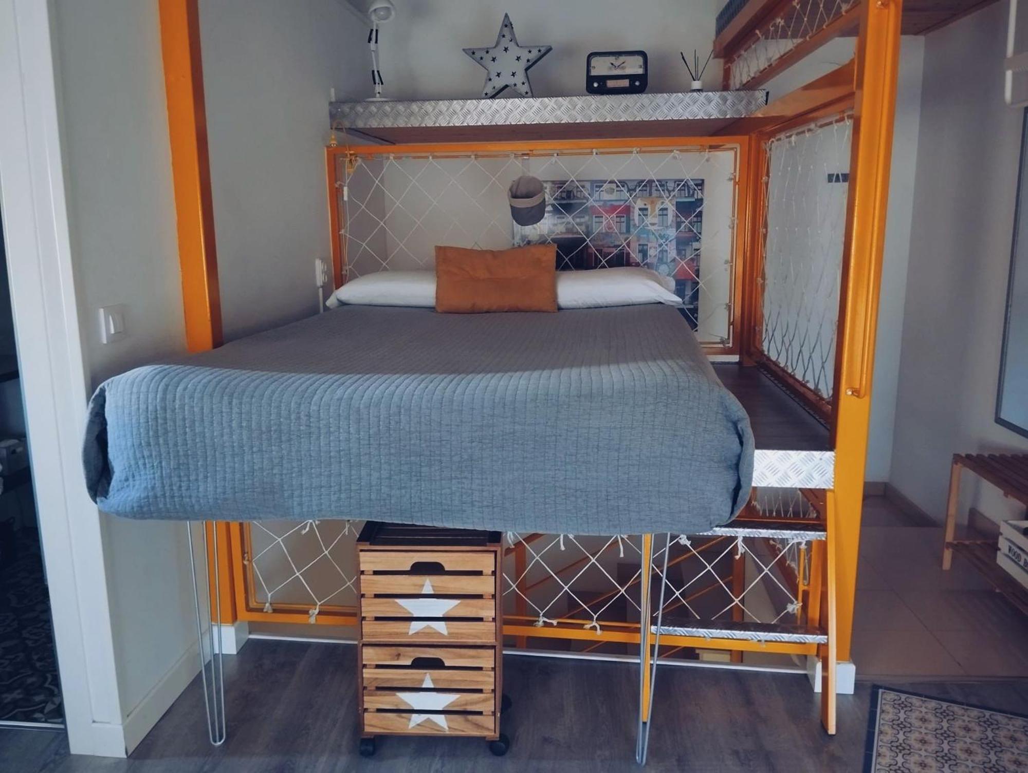 Apartamentos Suites Cariatide Plasencia Eksteriør bilde